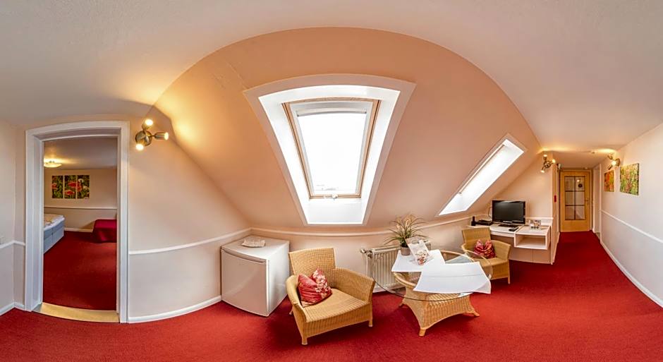 Schäfers Hotel, Self-Check-in, Cafe und Bäcker am Hotel