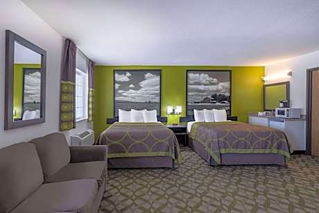 Studio Suite with Two Queen Beds - Non-Smoking