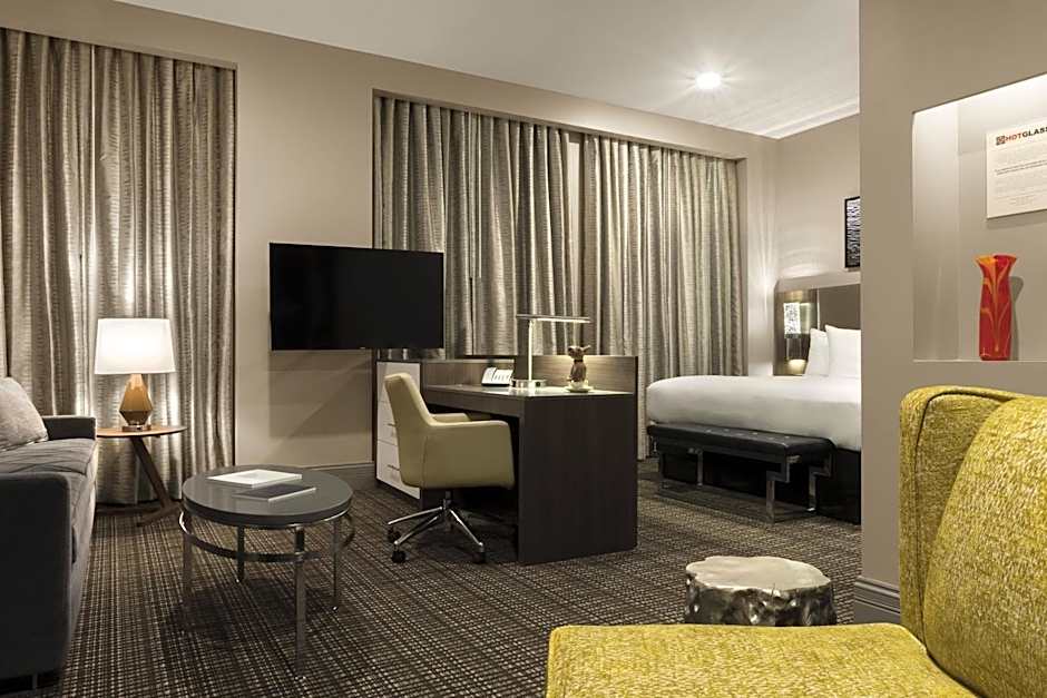 The Current Iowa, Autograph Collection by Marriott