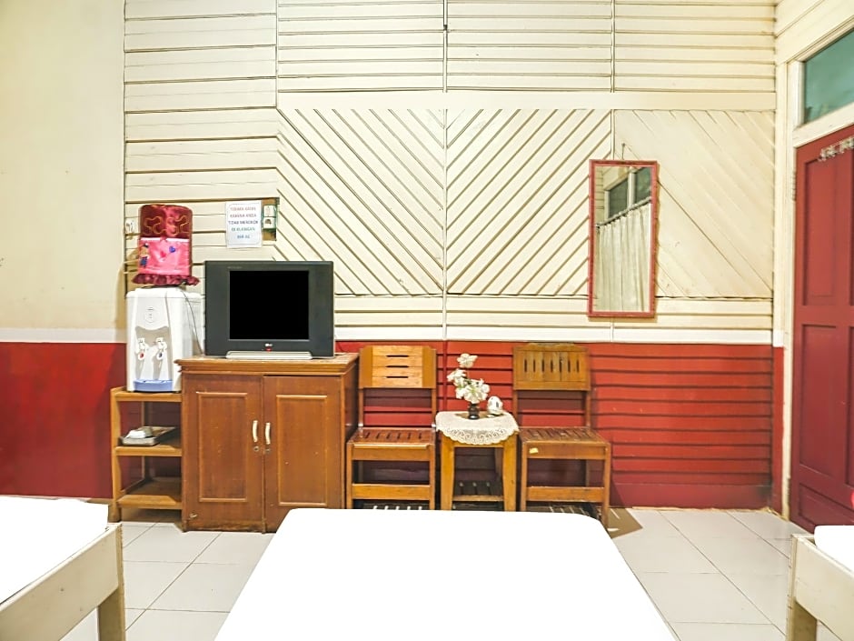 Hotel O Anggrek Daqu Syariah Kapuas