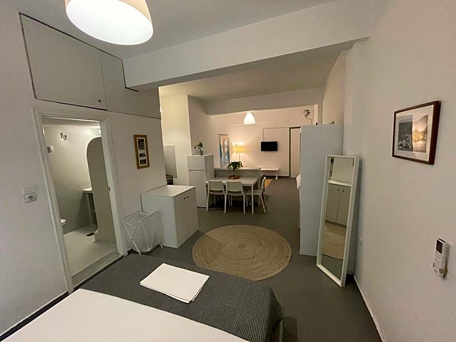 Spanos Apartments - Panteli