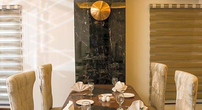 Hotel One Rahim Yar Khan Club Road