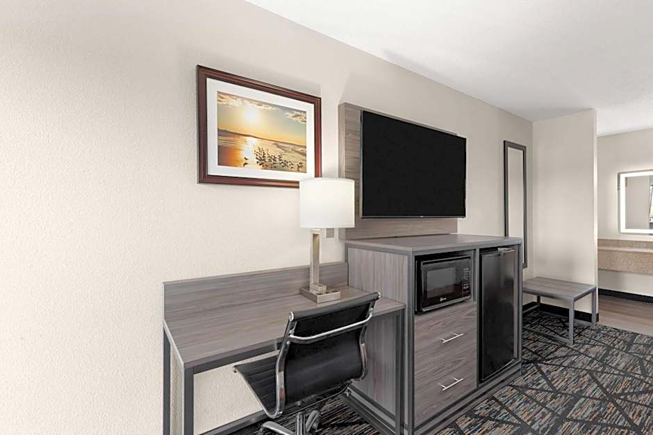 Baymont by Wyndham Richburg/Chester Area