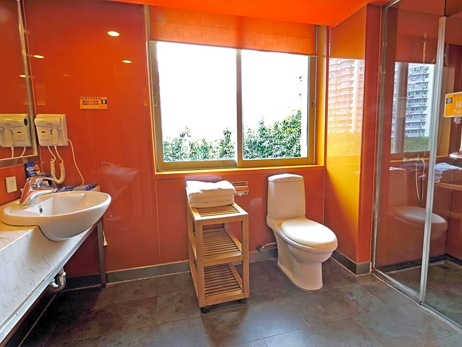 Yanjiang East Garden Inn