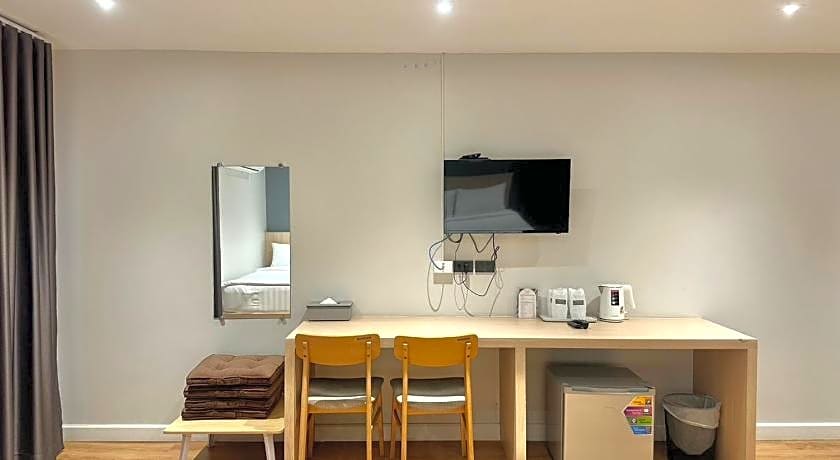 V1  Boutique Hotel