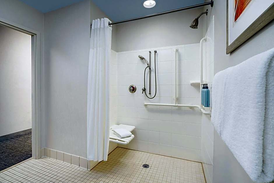 Courtyard by Marriott Stuart