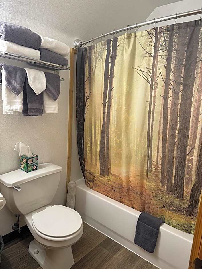 Susitna River Lodging, Suites