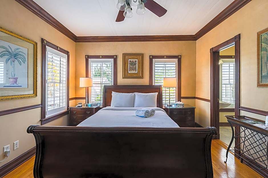 Duval Inn - Key West
