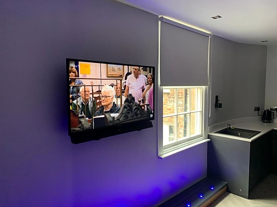 Belvedere Aparthotel - 83 Mount Pleasant