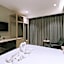 The Rich Hotel