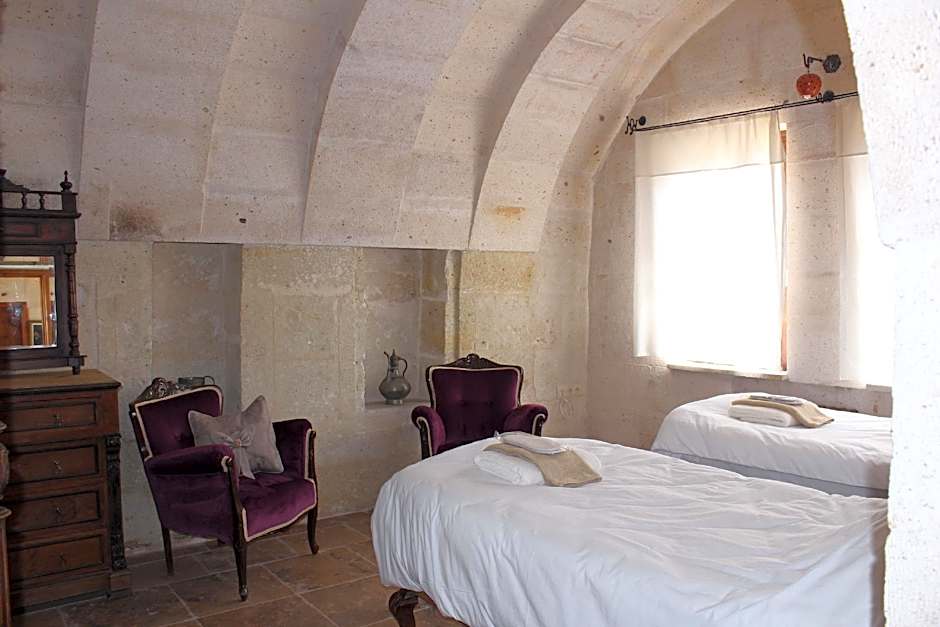 Cappadocia Eagle Cave Inn