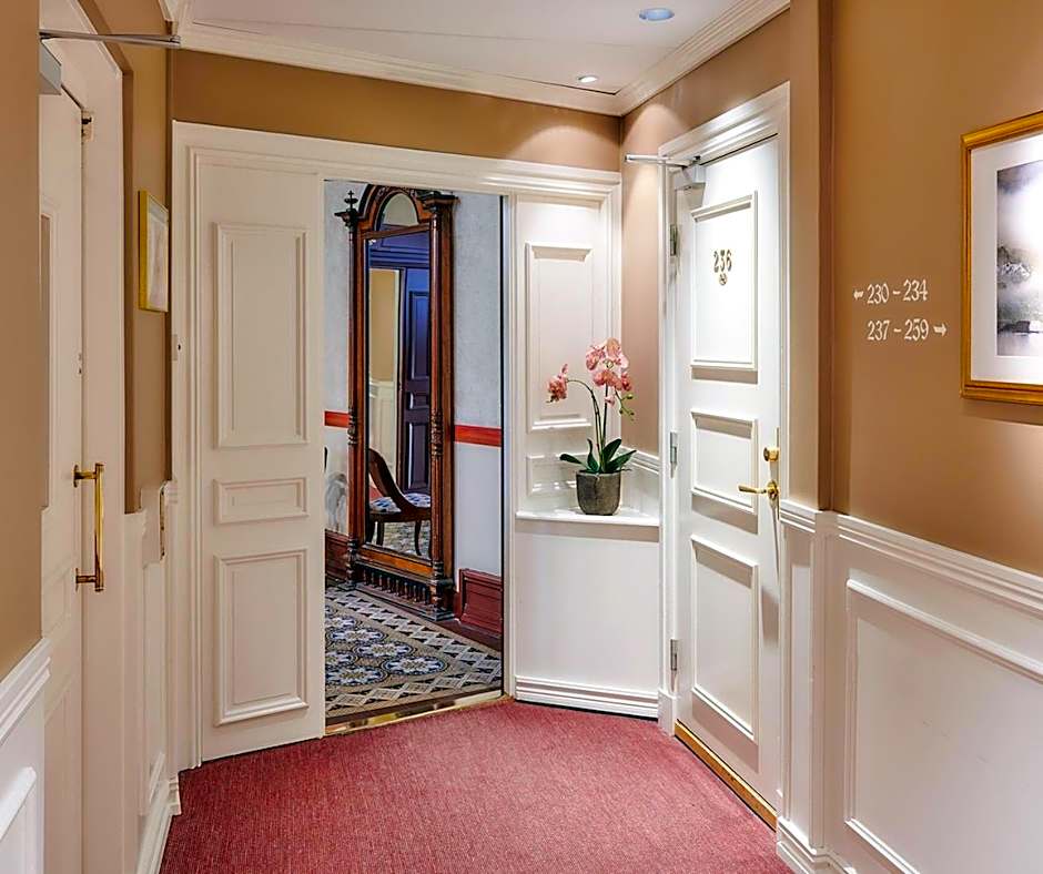 Hotel Royal