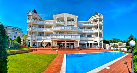 Alekta Hotel - Free Parking