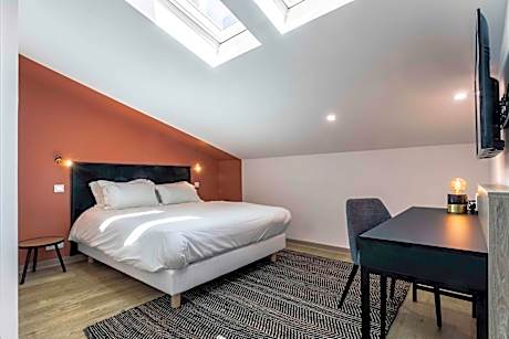 1 Double Bed Non-Smoking Standard Room