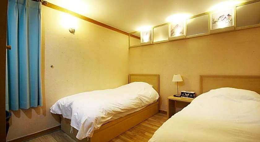 Tourist Hotel Jeonju
