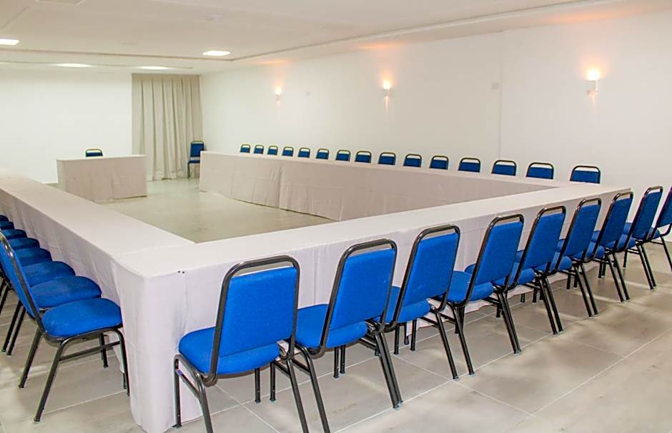 El Aram Beach & Convention