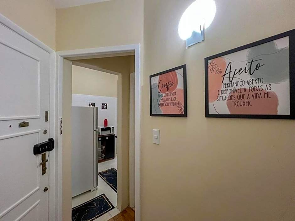 Apto completo em Copacabana