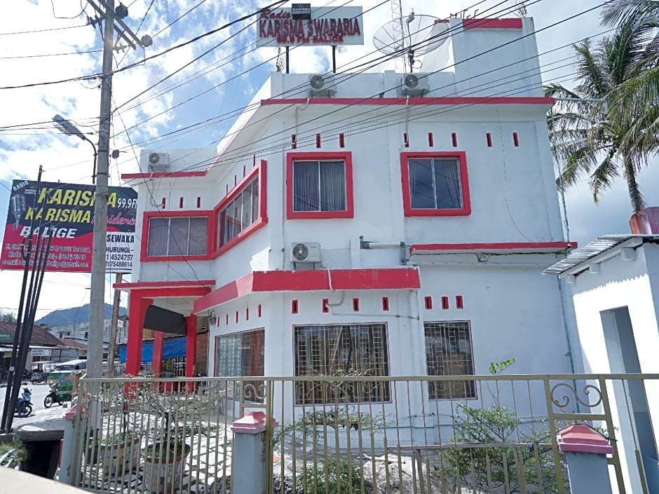 OYO 90645 Karisma Residence