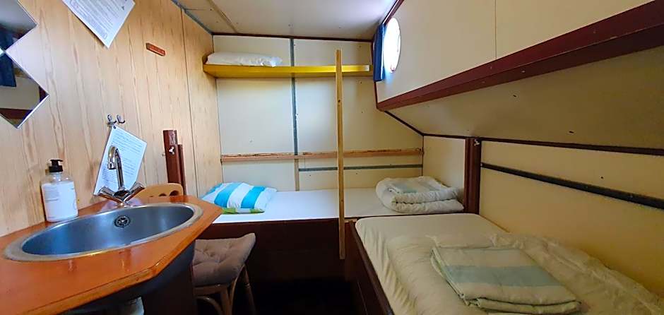 Intersail Hostel - Avontuur