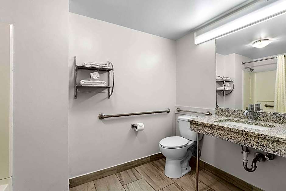 Suburban Studios Chattanooga Northeast - Ooltewah