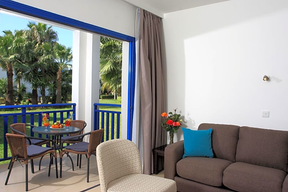 Maris Mare Apartments