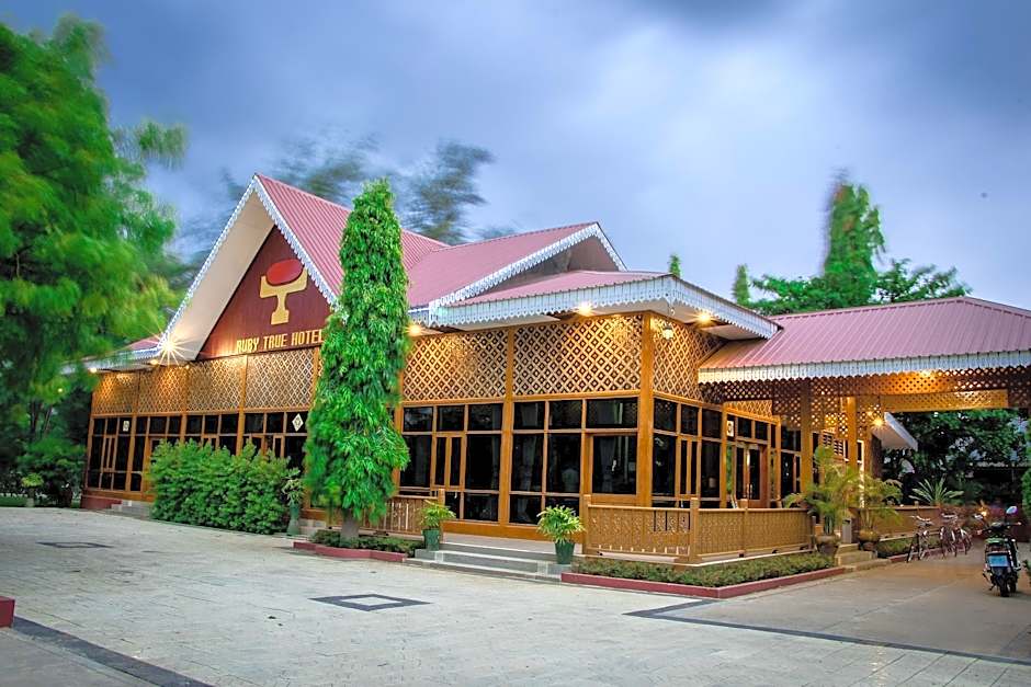 Ruby True Hotel