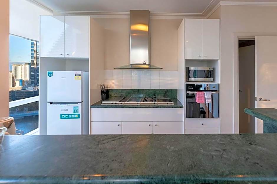 Penthouse 3 bdrm amazing views opposite casino