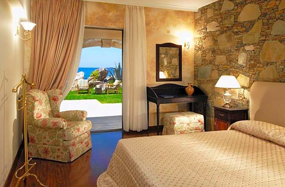 Aquila Rithymna Beach