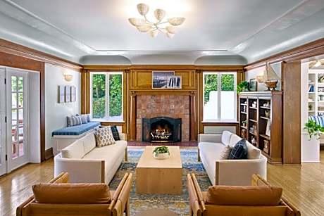 Channel Road Inn, A Four Sisters Inn