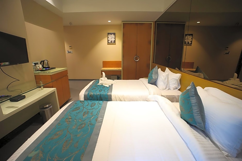 The Byke Delotel - Borivali