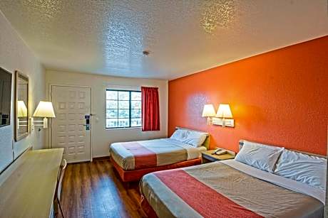 Queen Room with Two Queen Beds