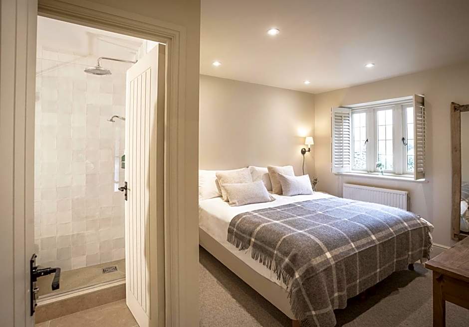 The Three Horseshoes