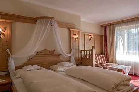 Junior Suite with Balcony