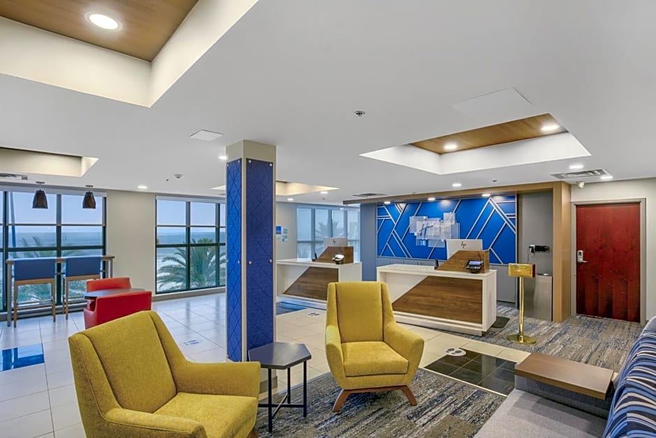 Holiday Inn Express - Gulfport Beach By IHG