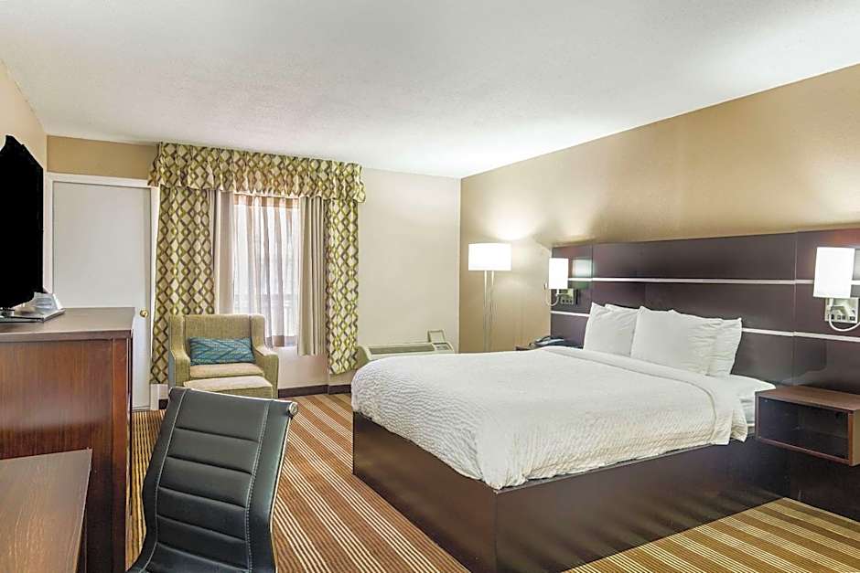 Pocono Inn & Banquet - Stroudsburg