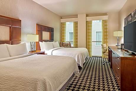 Standard Queen Room with Two Queen Beds - Hearing Accessible