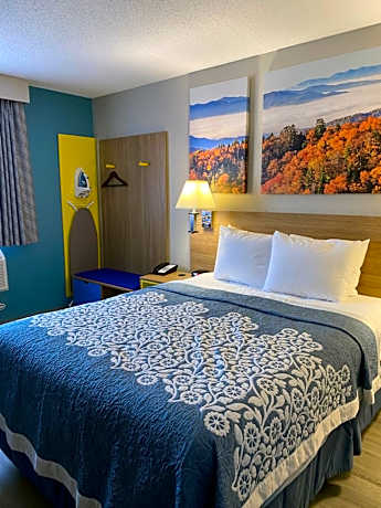 Standard Room with King Bed - Disability Access/Non-Smoking