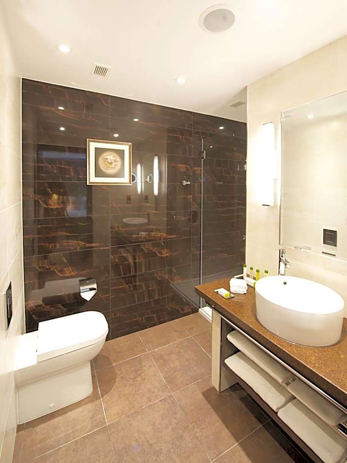 DoubleTree by Hilton Hotel Woking