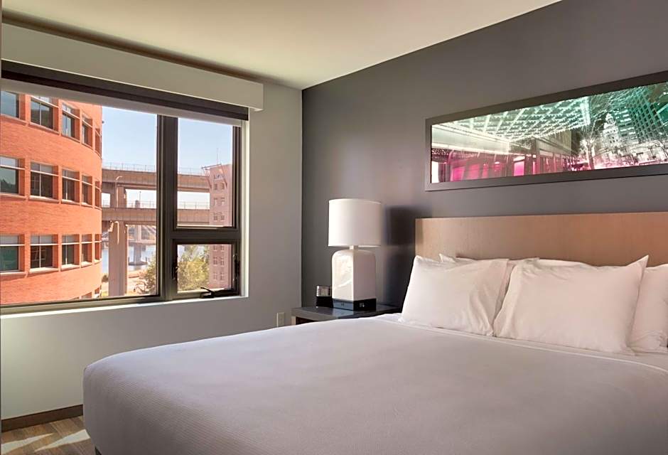 Hyatt House Portland/Downtown