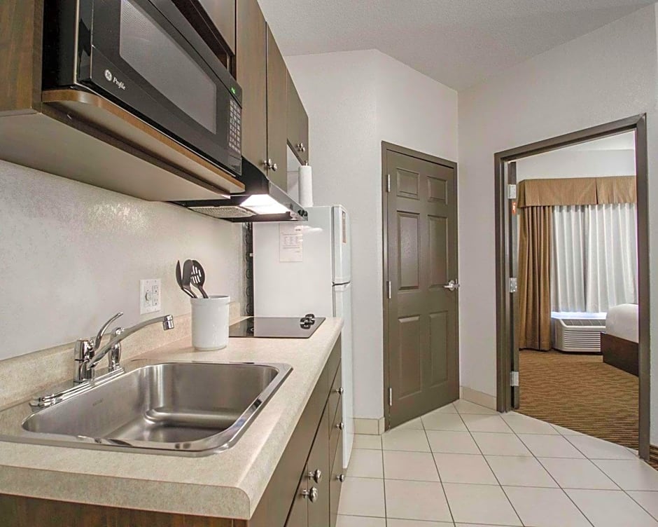 Quality Inn and Suites