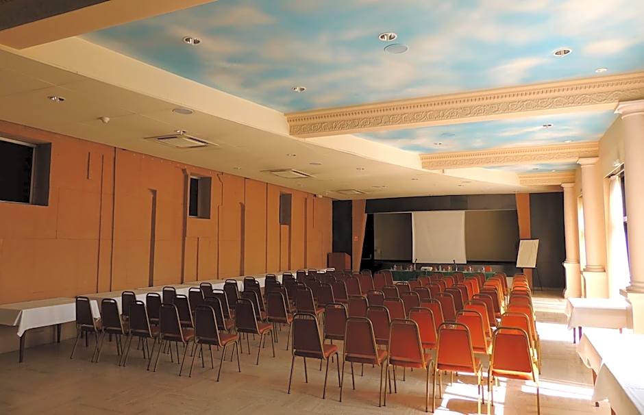 authentic by balladins - Rodez / Le Segala