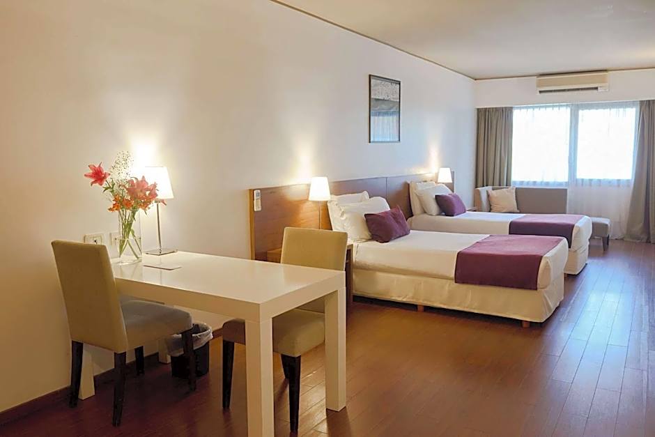 Dazzler by Wyndham Buenos Aires Maipu