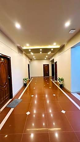 IVORY SUITES