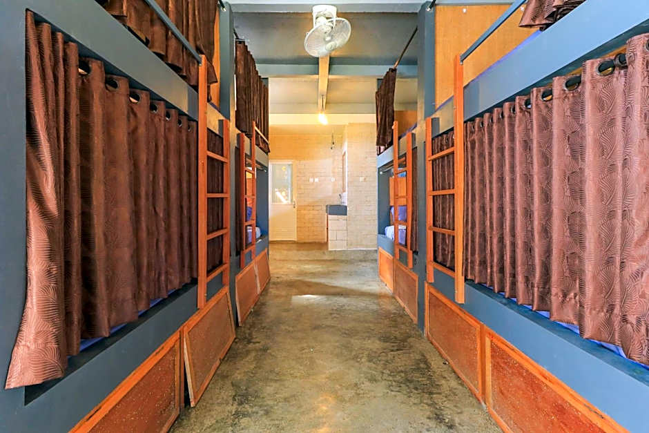 Hostel Bukit Sangcure