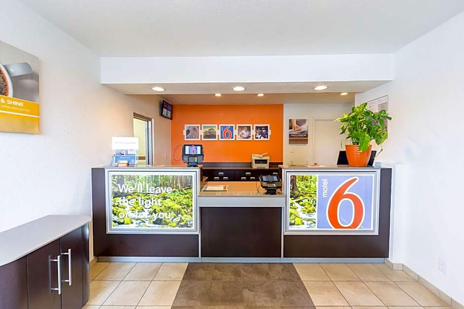 Motel 6-Klamath Falls, OR