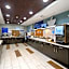 Holiday Inn Express Hotel & Suites Carlsbad By IHG