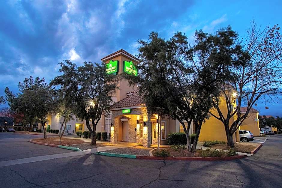 Hometowne Studios Phoenix - Dunlap Ave