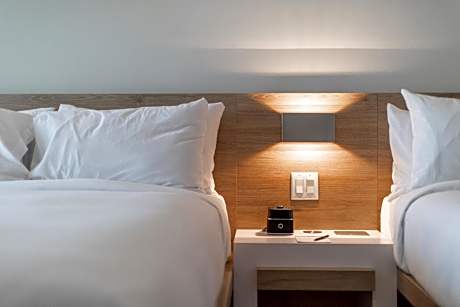 Comfort, Two Queen Beds