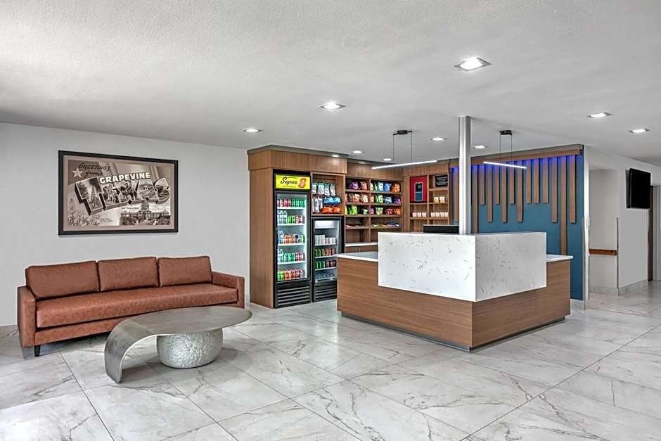 Super 8 by Wyndham Grapevine/DFW Airport Northwest