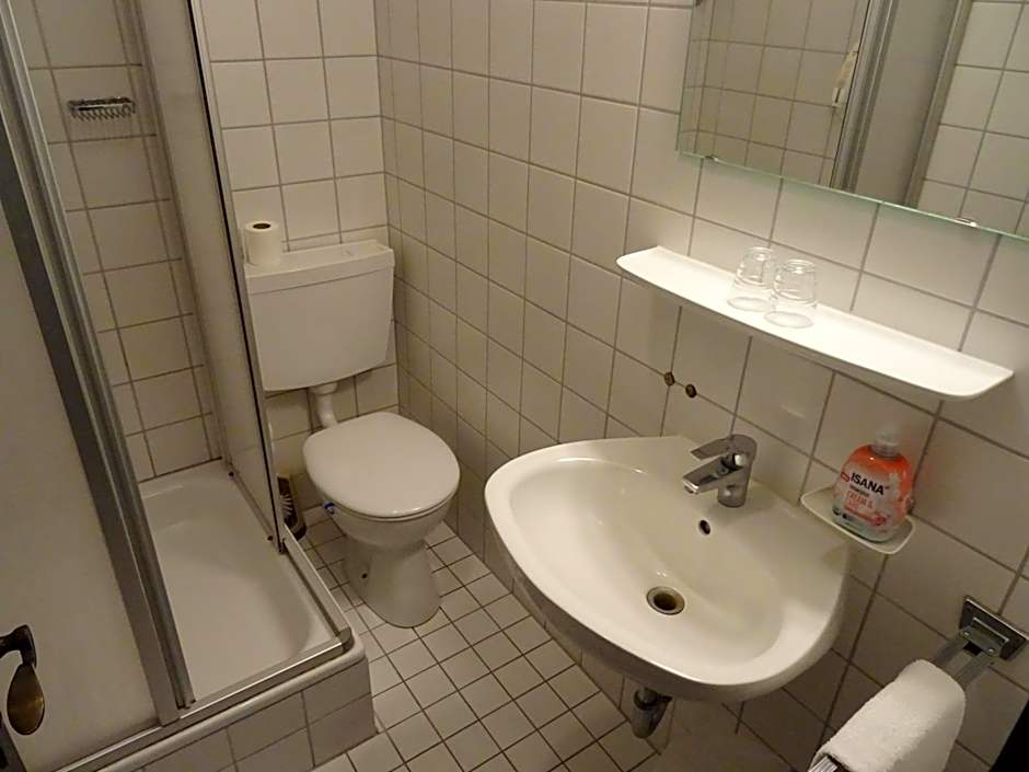 Apparthotel Alte Innbrücke-24Std-Self-Check in-Haustiere Willkommen